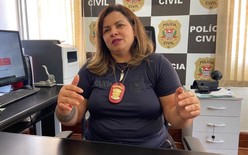 Mulher diz que líder espiritual suspeito de abusos a estimulou com vibrador em massagem: ‘me senti suja’