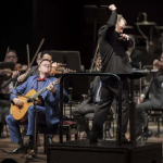 Walmor Boza encanta com seu violão: recital espanhol grátis no Teatro da