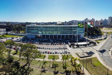 “Panorama Político Nacional: Recapitulando os Acontecimentos da Semana no Brasil, Paraná e