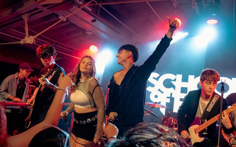 School of Rock leva música e interatividade ao Festival de Inverno do Open Mall The Square