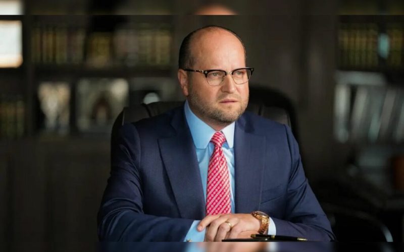 Quadros de Di Cavalcanti, bebidas de luxo e boné trumpista: o que a PF apreendeu na mansão de Nelson Wiliansc