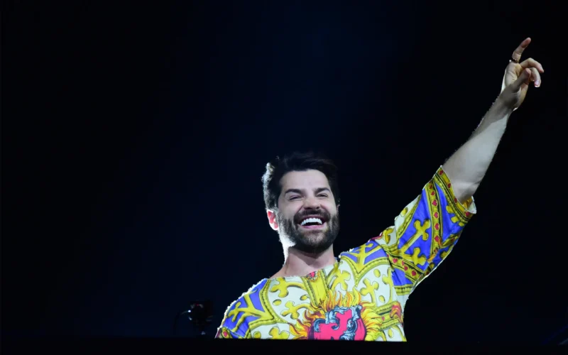 Alok dá início ao Verão Maior Paraná com show grátis e surpreendente espetáculo de drones