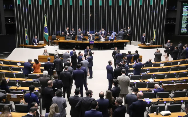 Lei antifacção é aprovada pela Câmara com penas de até 40 anos de prisão