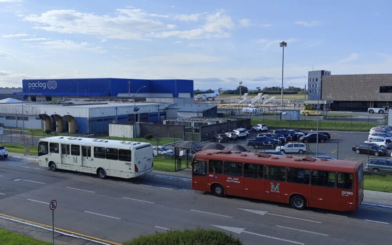 Amep aumenta frota de ônibus entre Curitiba e Aeroporto Afonso Pena