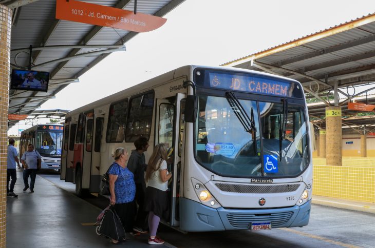 Transporte público é vital para três em cada quatro profissionais da RMC