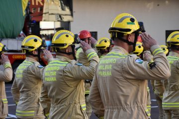 Bombeiros paranaenses se unem a esforços de salvamento após tremor devastador na Venezuela