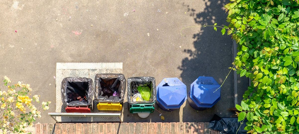 Condomínios adotam reciclagem de óleo de cozinha e economizam enquanto cumprem legislação
