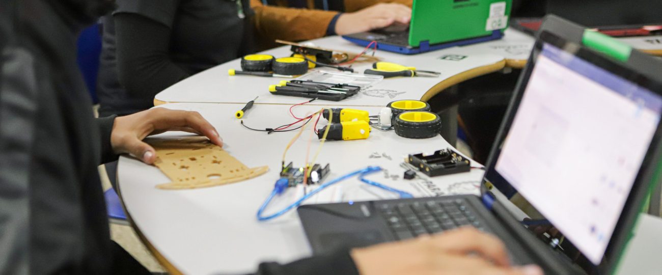 Curitiba sedia encontro gratuito sobre inovações em robótica móvel industrial