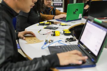Curitiba sedia encontro gratuito sobre inovações em robótica móvel industrial