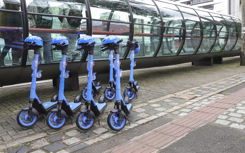 Normas e Monitoramento dos Patinetes Elétricos em Curitiba